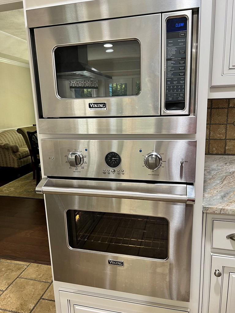 488 Blue Bird Trail Fortson, GA 31808 - Photo 24 of 45 a close view of stove top oven