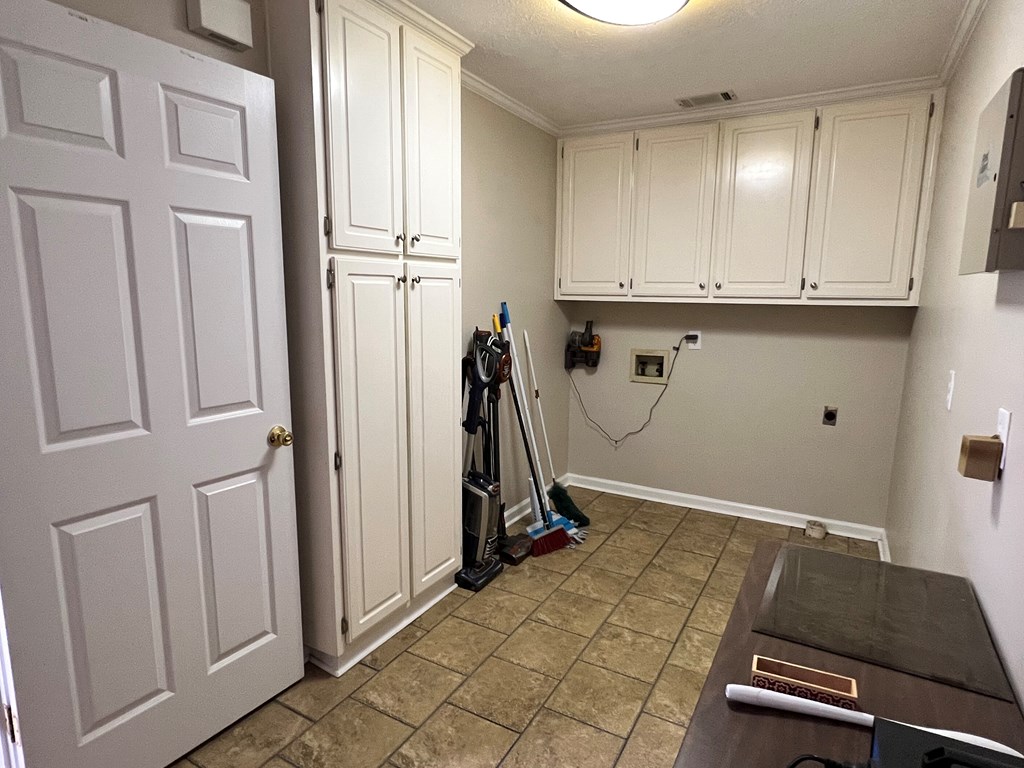 488 Blue Bird Trail Fortson, GA 31808 - Photo 29 of 45 a room with gym equipment