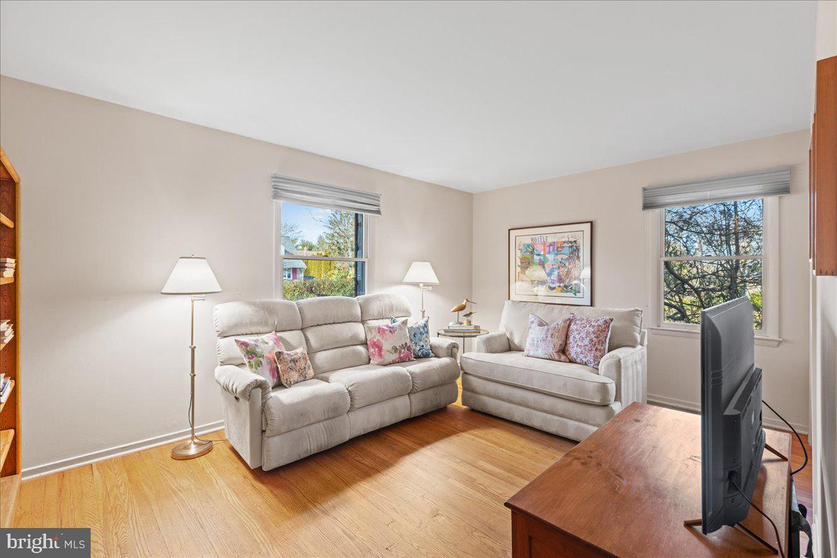 306 Garden Road Oreland, PA 19075 - Photo 15 of 42 Gallery Image 15