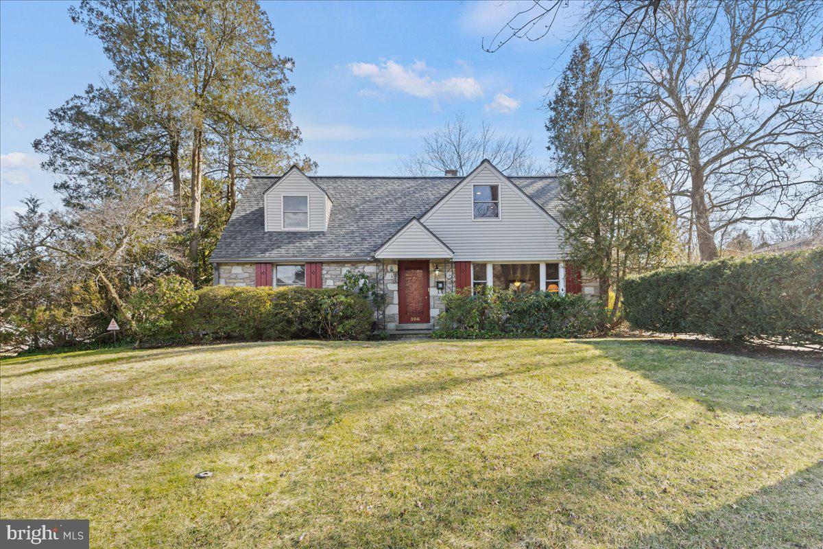 306 Garden Road Oreland, PA 19075 - Photo 2 of 42 Gallery Image 2