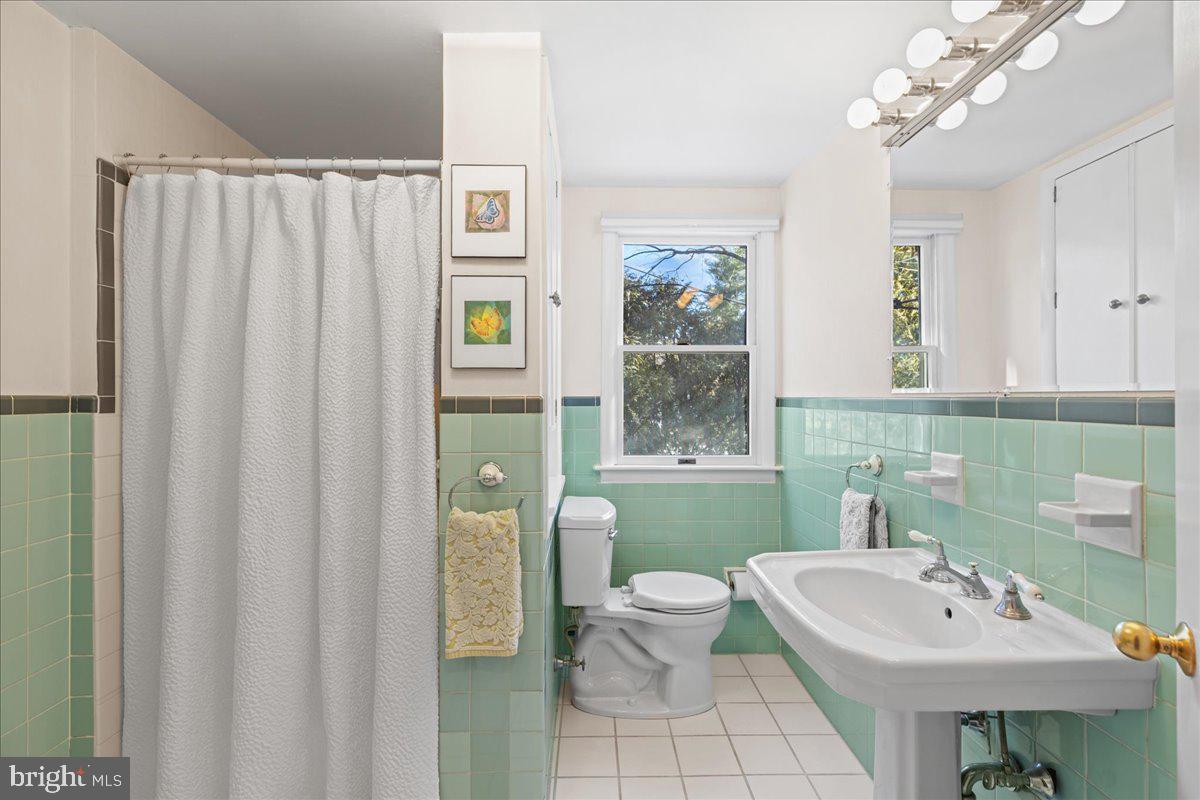 306 Garden Road Oreland, PA 19075 - Photo 24 of 42 Gallery Image 24
