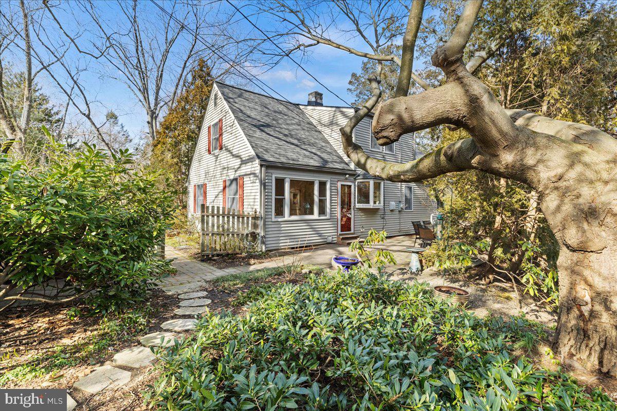 306 Garden Road Oreland, PA 19075 - Photo 34 of 42 Gallery Image 34