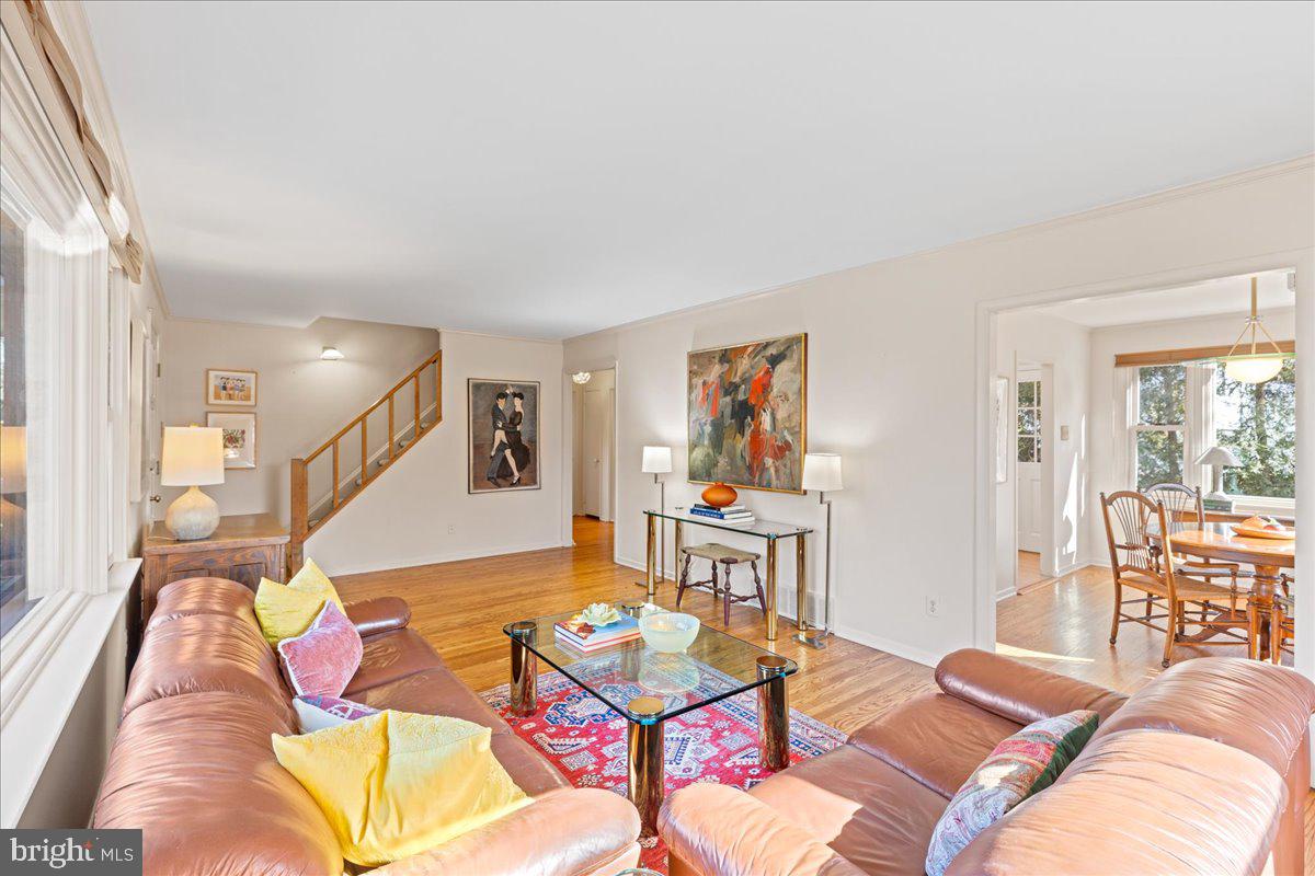 306 Garden Road Oreland, PA 19075 - Photo 8 of 42 Gallery Image 8