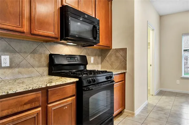 $2,850 | 26011 North Lakefair Drive, Richmond, TX 77406