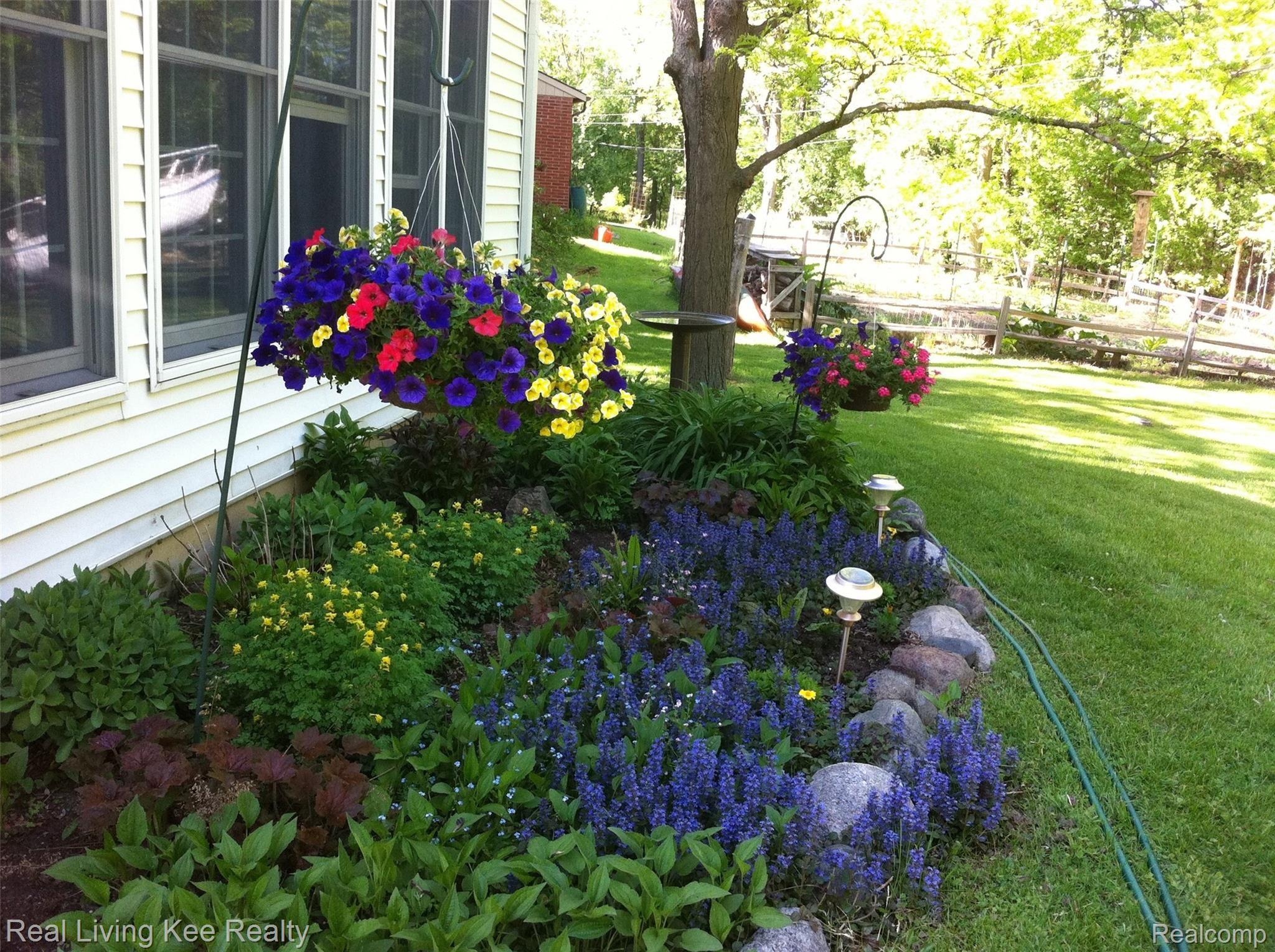 354 Texas Avenue Rochester, MI 48309 - Photo 38 of 62 IMG_1019.JPG