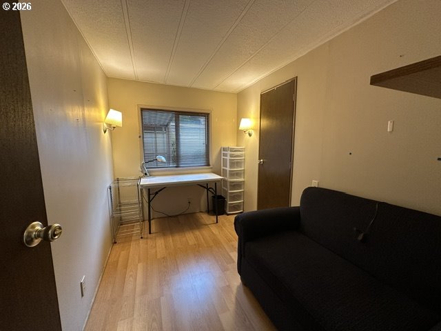 3760 Highway 101, Unit 18 Florence, OR 97439 - Photo 14 of 29 Bedroom