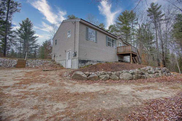$389,000 | 375 Pine River Road, Effingham, NH 03882