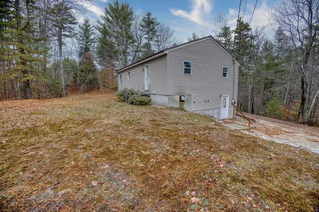 $389,000 | 375 Pine River Road, Effingham, NH 03882