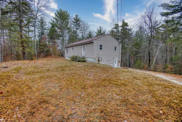 $389,000 | 375 Pine River Road, Effingham, NH 03882