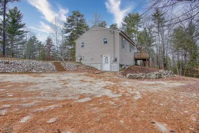$389,000 | 375 Pine River Road, Effingham, NH 03882