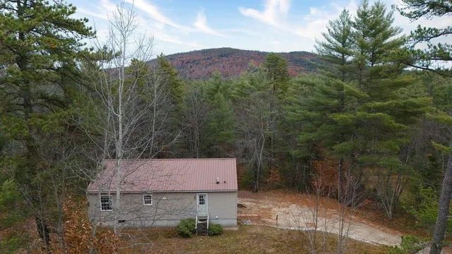 $389,000 | 375 Pine River Road, Effingham, NH 03882