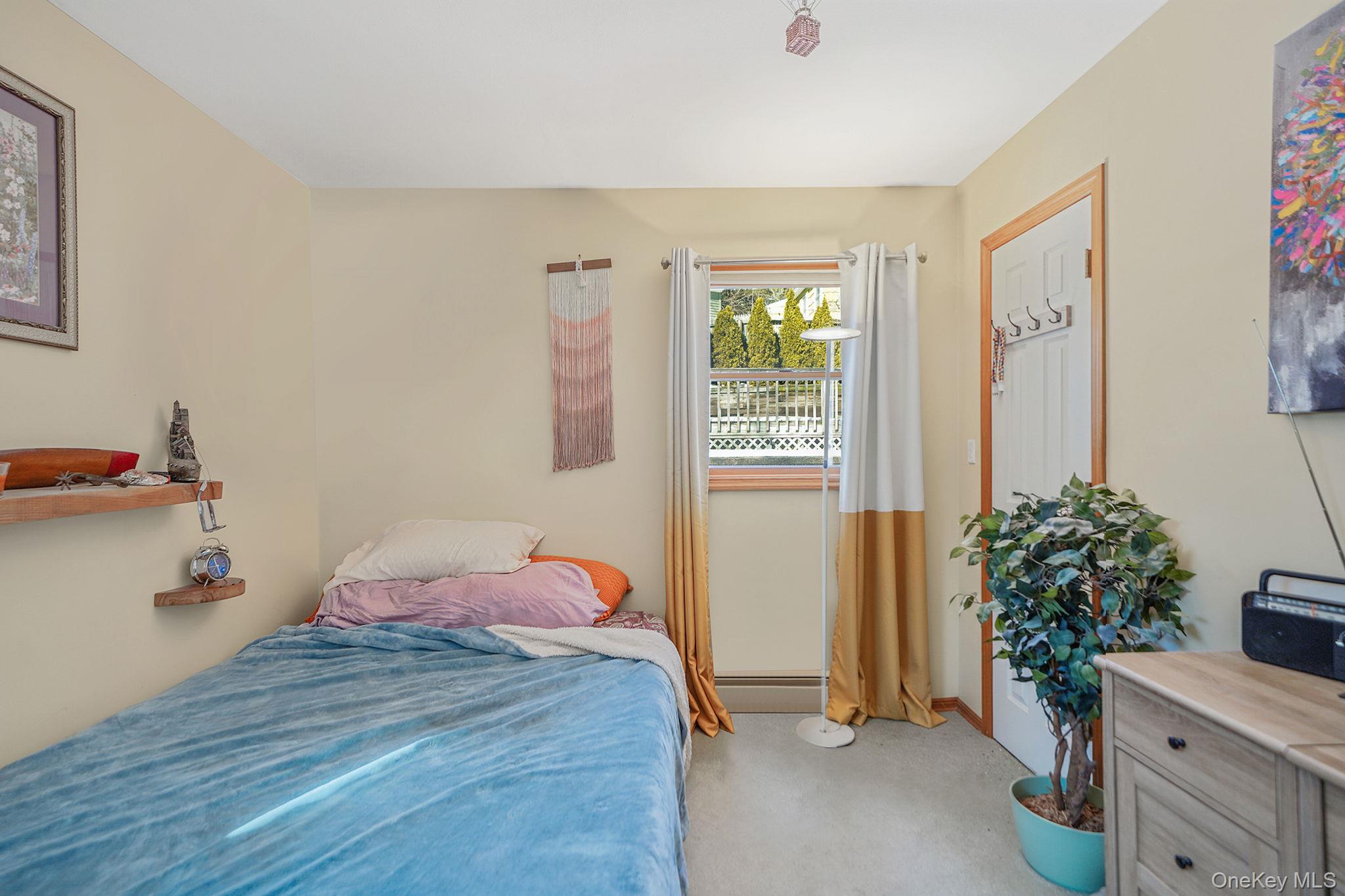 6 Hillside Road Sound Beach, NY 11789 - Photo 19 of 31