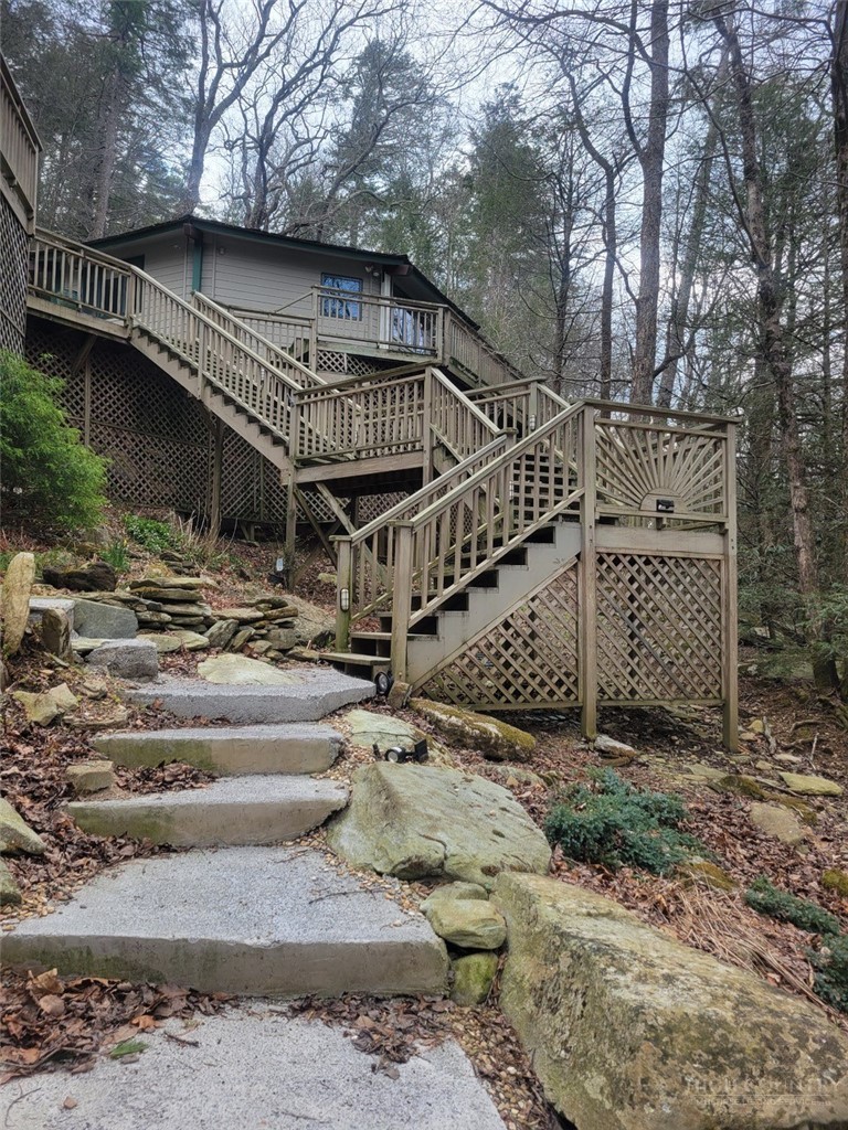 155-157 Sycamore Boone, NC 28607 - Photo 2 of 13