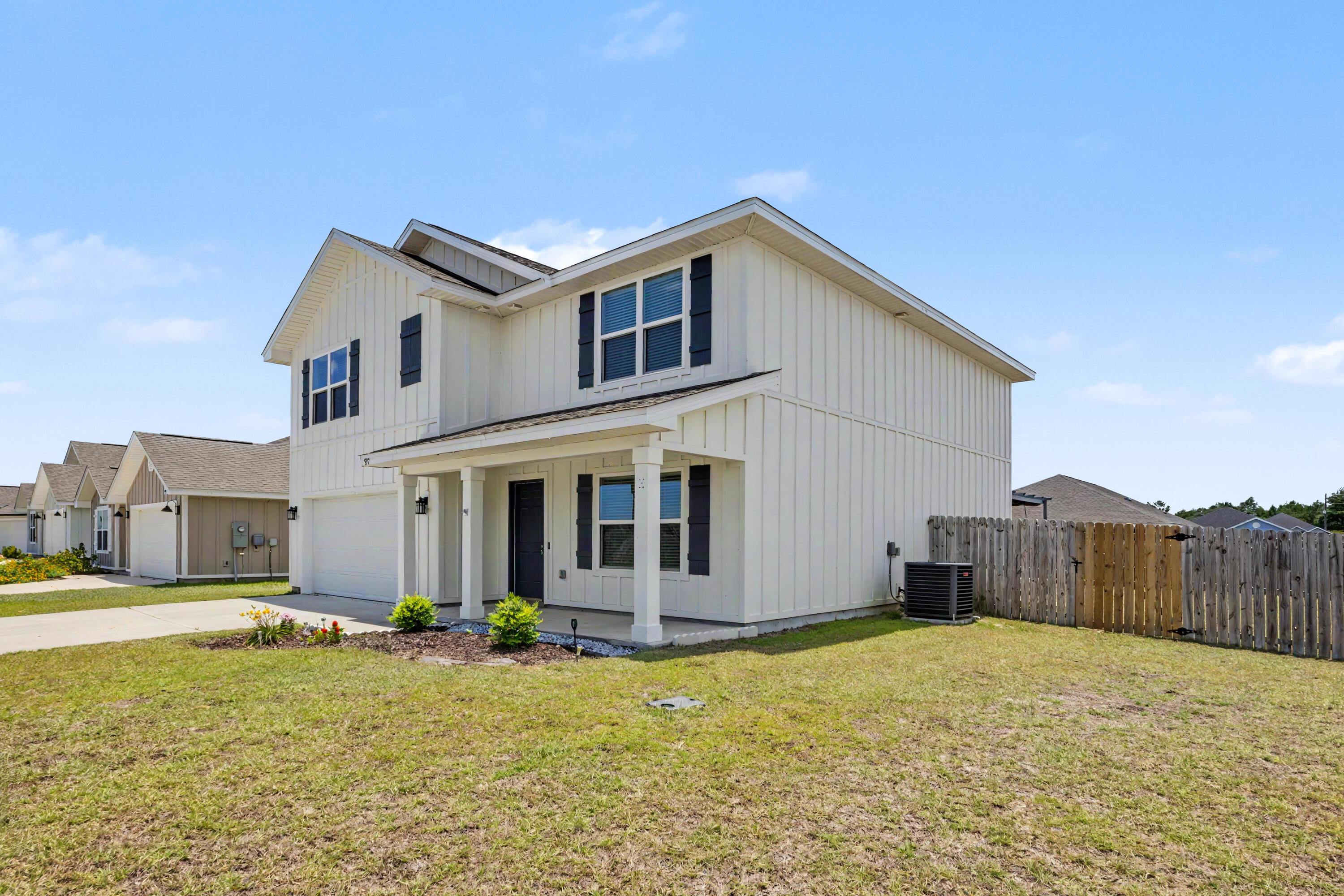 937 Sandbar Loop Crestview, FL 32539 - Photo 2 of 57 2-02