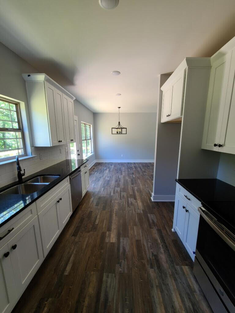 1503 Crabtree Road Hixson, TN 37343 - Photo 4 of 10 1503 Crabtree 9