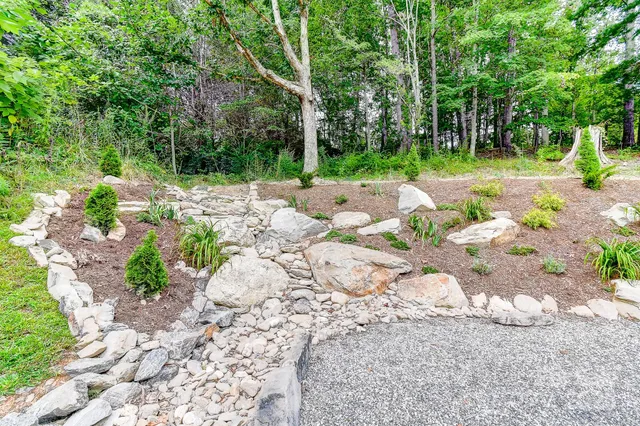 $625,000 | 9 Oakwood Drive, Weaverville, NC 28787