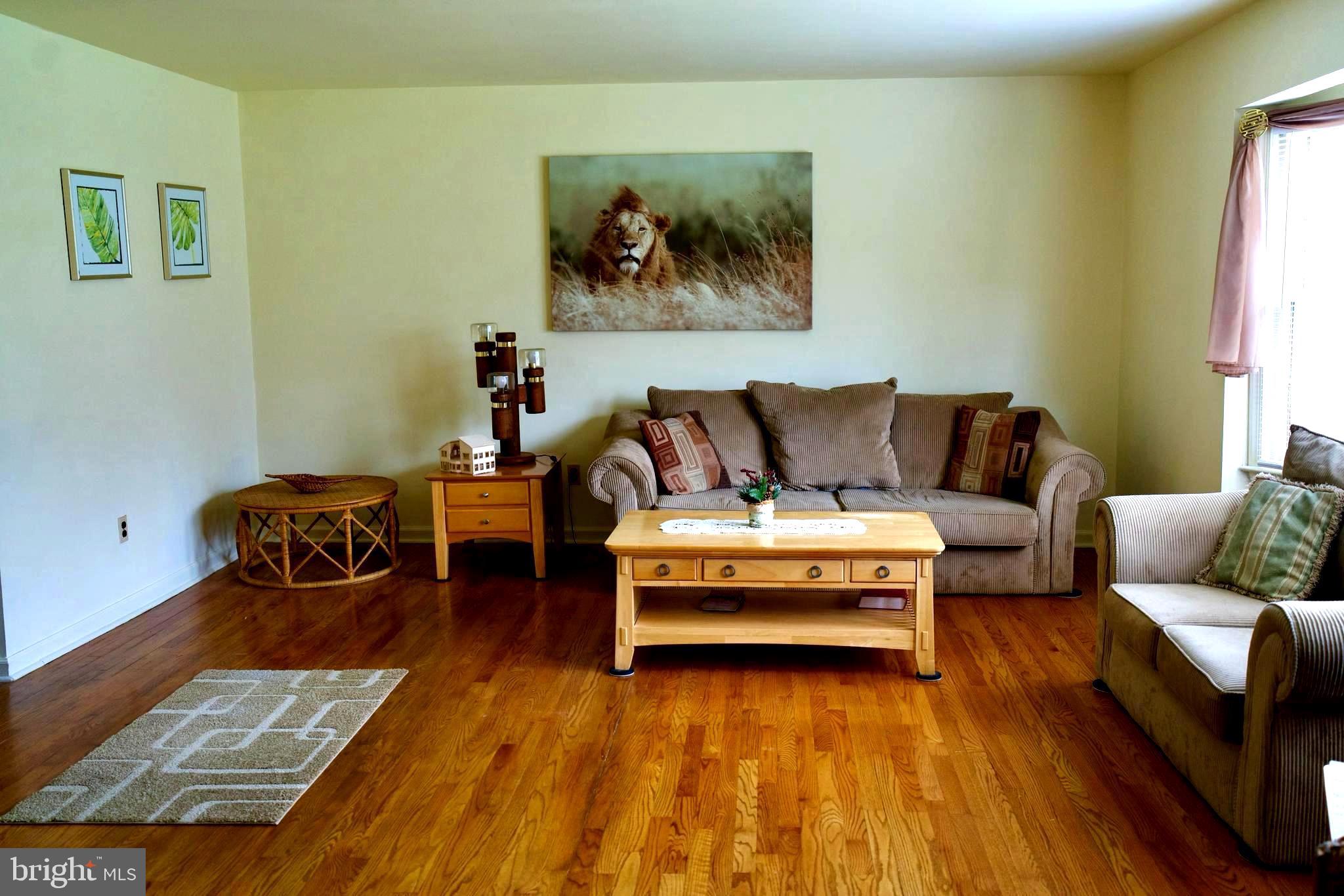 6005 Bumpy Oak Road La Plata, MD 20646 - Photo 5 of 34 Spacious living