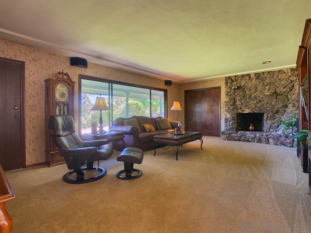 10733 Del Rio Road Spring Valley, CA 91978 - Photo 6 of 25