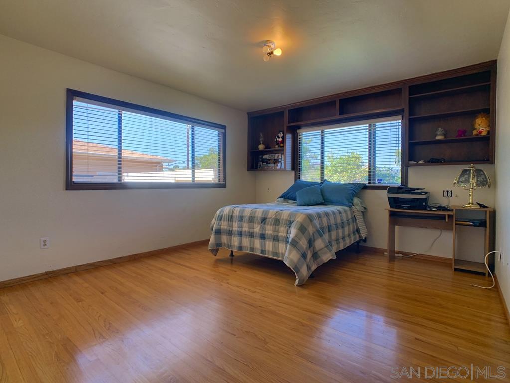 10733 Del Rio Road Spring Valley, CA 91978 - Photo 8 of 25