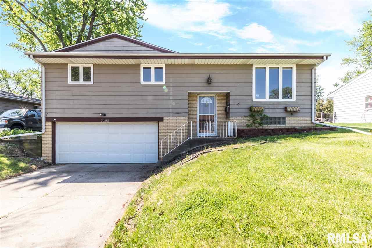 2302 West Overhill Road Peoria, IL 61615 - Photo 1 of 33 Gallery Image 1