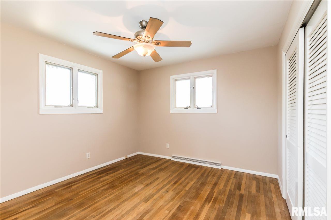 2302 West Overhill Road Peoria, IL 61615 - Photo 21 of 33 Gallery Image 21