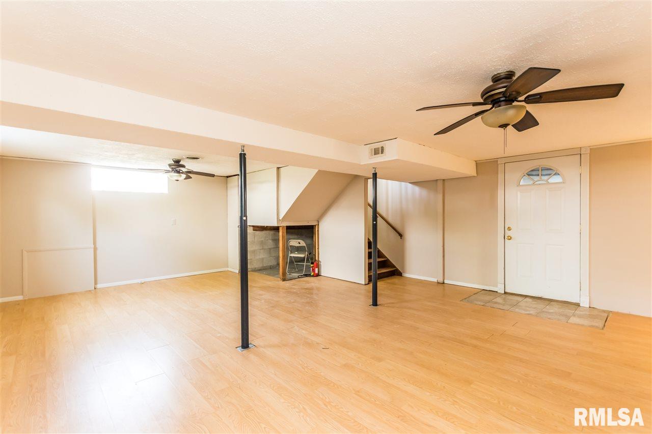 2302 West Overhill Road Peoria, IL 61615 - Photo 25 of 33 Gallery Image 25