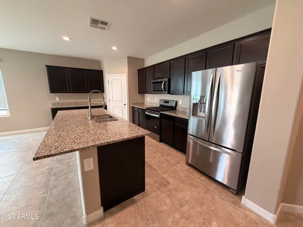 $2,150 | 8406 West Millerton Way, Florence, AZ 85132
