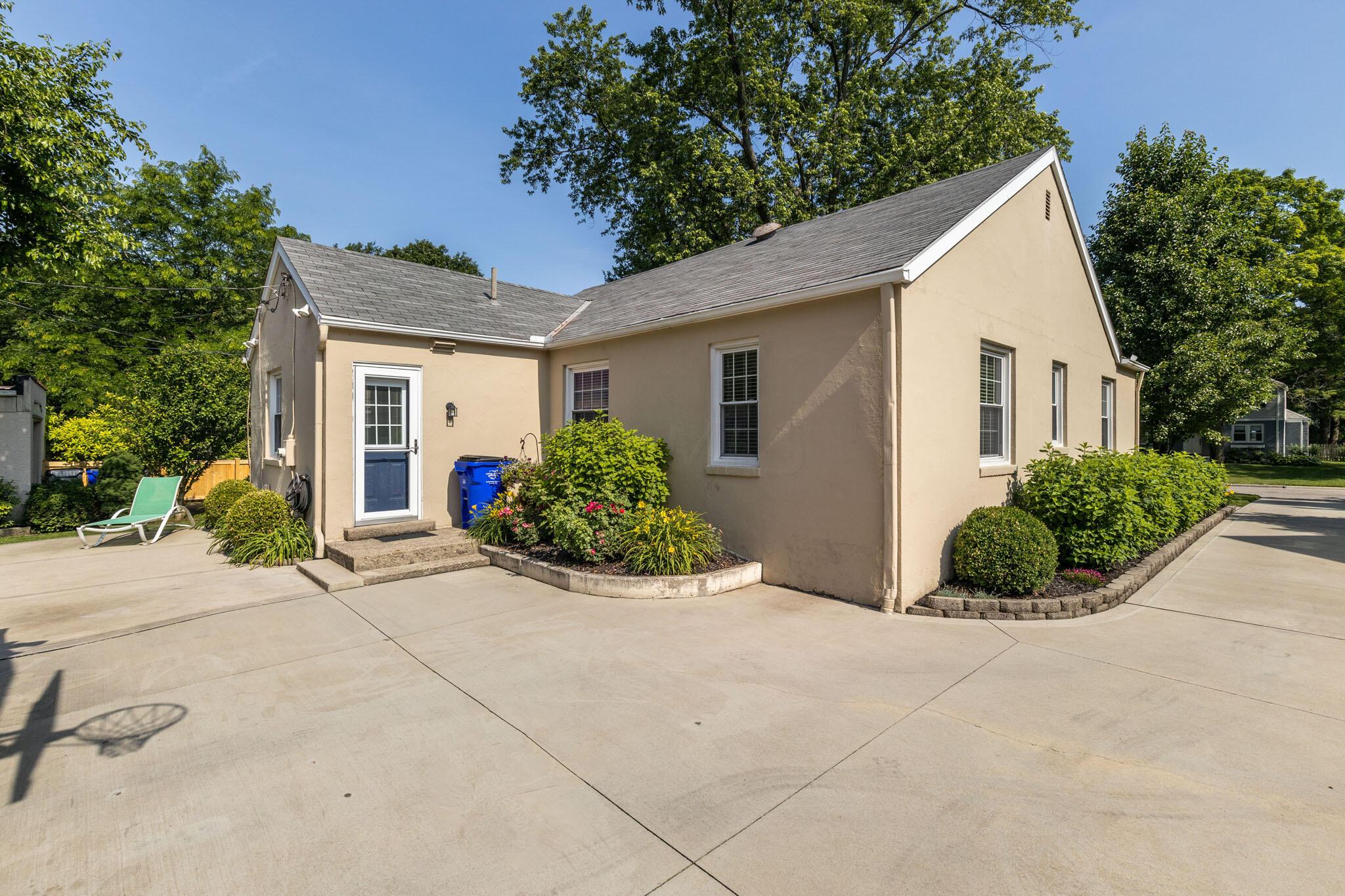 2231 Harwitch Road Columbus, OH 43221 - Photo 22 of 35 2022-06-13 2231 Harwitch Rd 05
