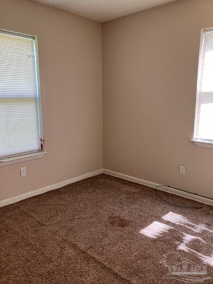 4075 Charles Circle Pace, FL 32571 - Photo 5 of 10