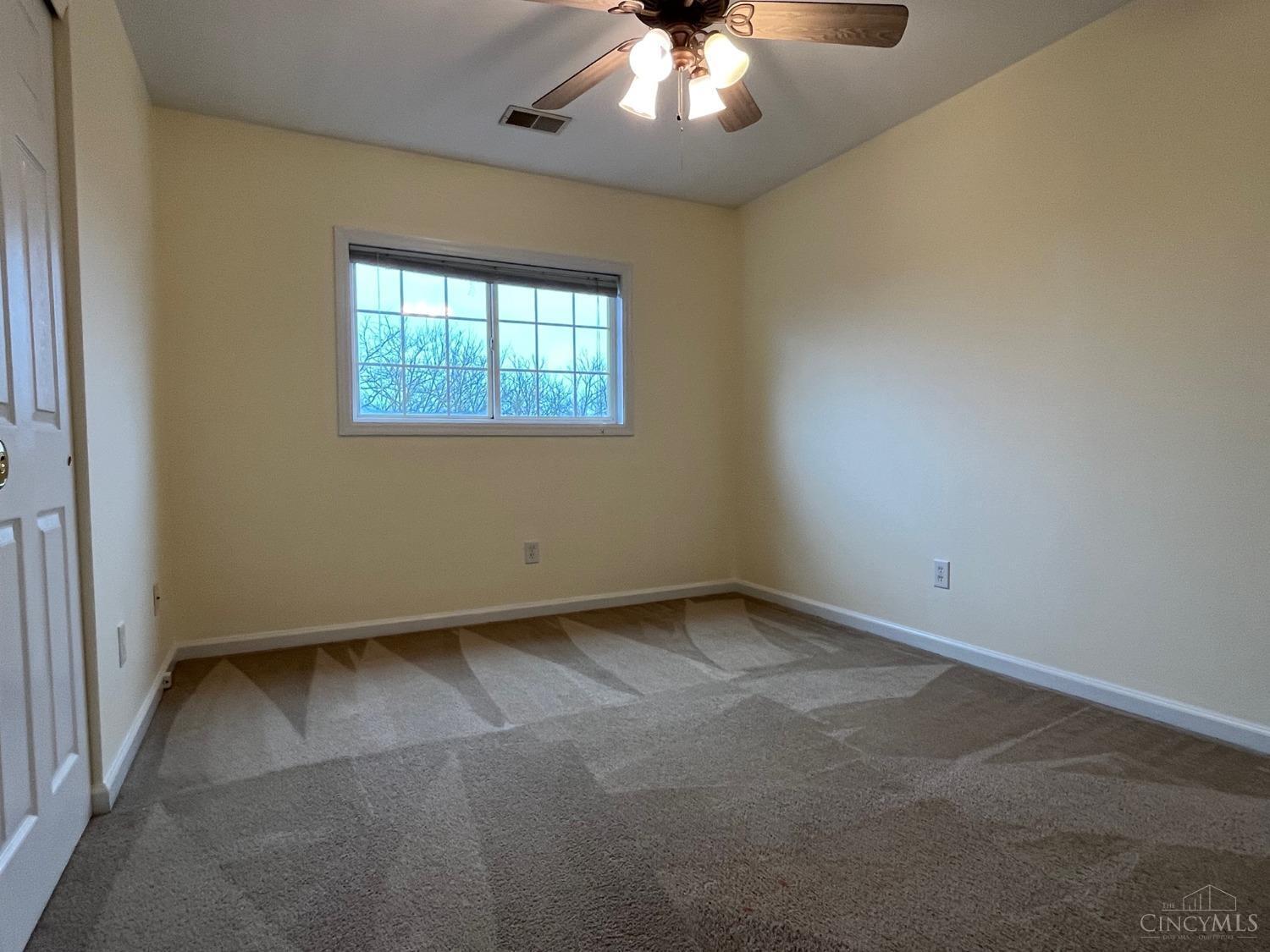 1812 Eaton Road, Unit 12 Hamilton, OH 45013 - Photo 11 of 15 Gallery Image 11