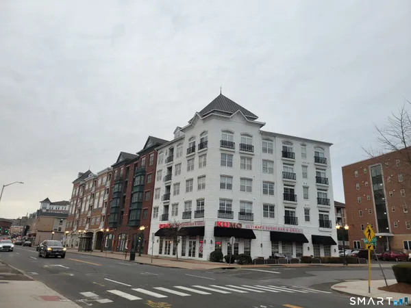 $3,300 | 21 Quintard Terrace, Stamford, CT 06902