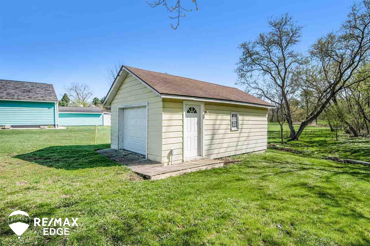2060 North Irish Road Davison, MI 48423 - Photo 5 of 18 50038962-4.JPG