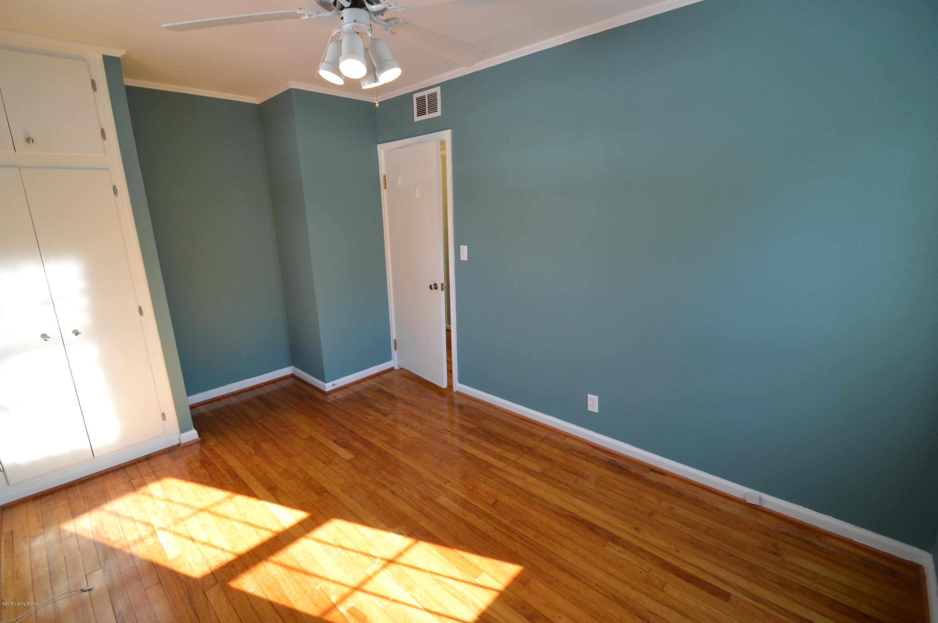 3902 Alton Road Louisville, KY 40207 - Photo 19 of 29 DSC_0016