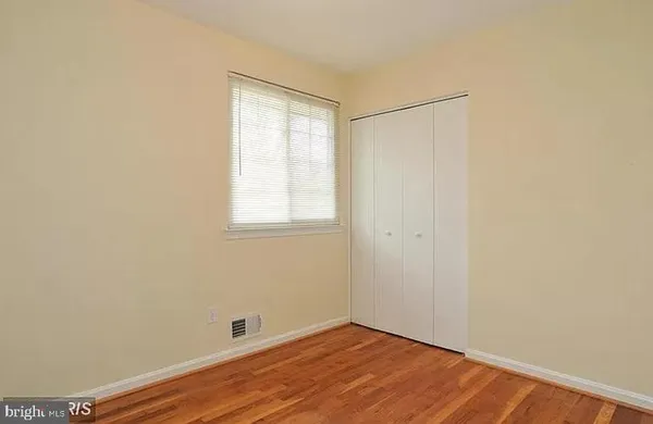 $3,600 | 8707 Greystone Place, Alexandria, VA 22309