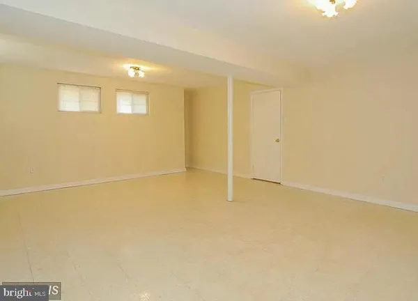 $3,600 | 8707 Greystone Place, Alexandria, VA 22309
