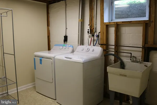 $3,600 | 8707 Greystone Place, Alexandria, VA 22309
