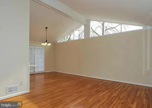 $3,600 | 8707 Greystone Place, Alexandria, VA 22309