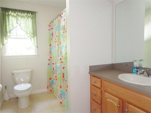18 Angelica Drive Springfield, MA 01129 - Photo 20 of 28 Gallery Image 20