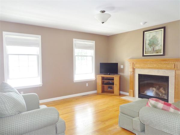 18 Angelica Drive Springfield, MA 01129 - Photo 5 of 28 Gallery Image 5