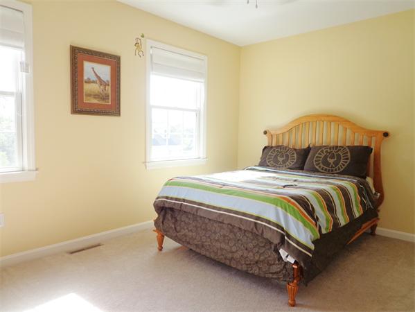 18 Angelica Drive Springfield, MA 01129 - Photo 9 of 28 Gallery Image 9