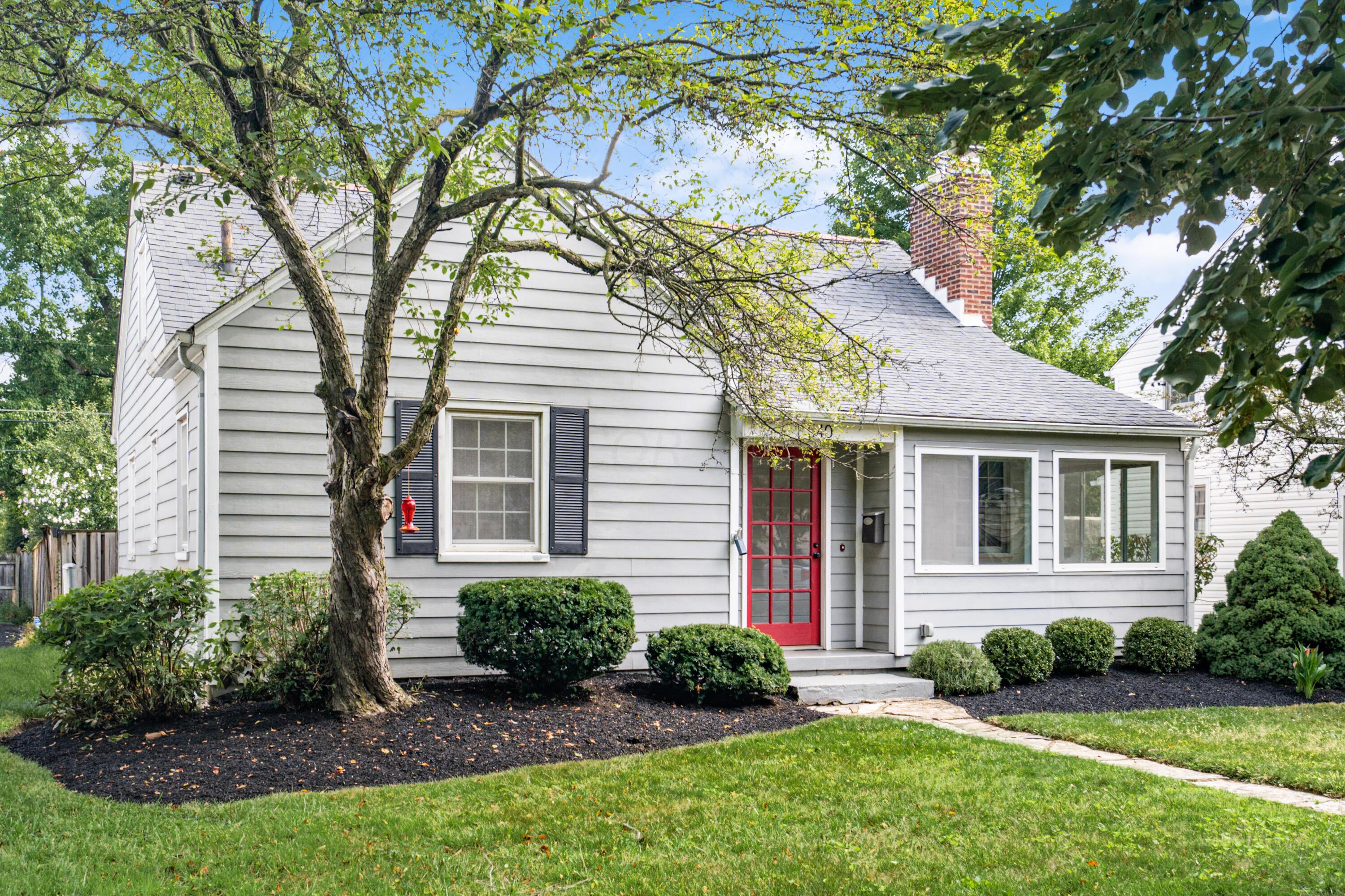 540 Fallis Road Columbus, OH 43214 - Photo 2 of 28 002_ Rd Columbus OH 43214 USA