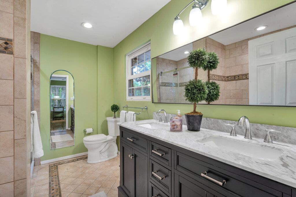 49 Rae Court St. Louis, MO 63146 - Photo 21 of 47 Gallery Image 21
