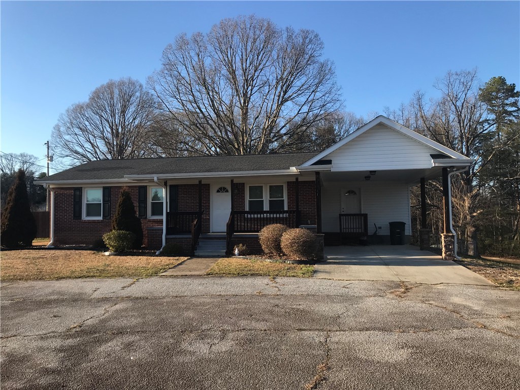 419 Pickett Post Road Walhalla, SC 29691 - Photo 1 of 19 Gallery Image 1