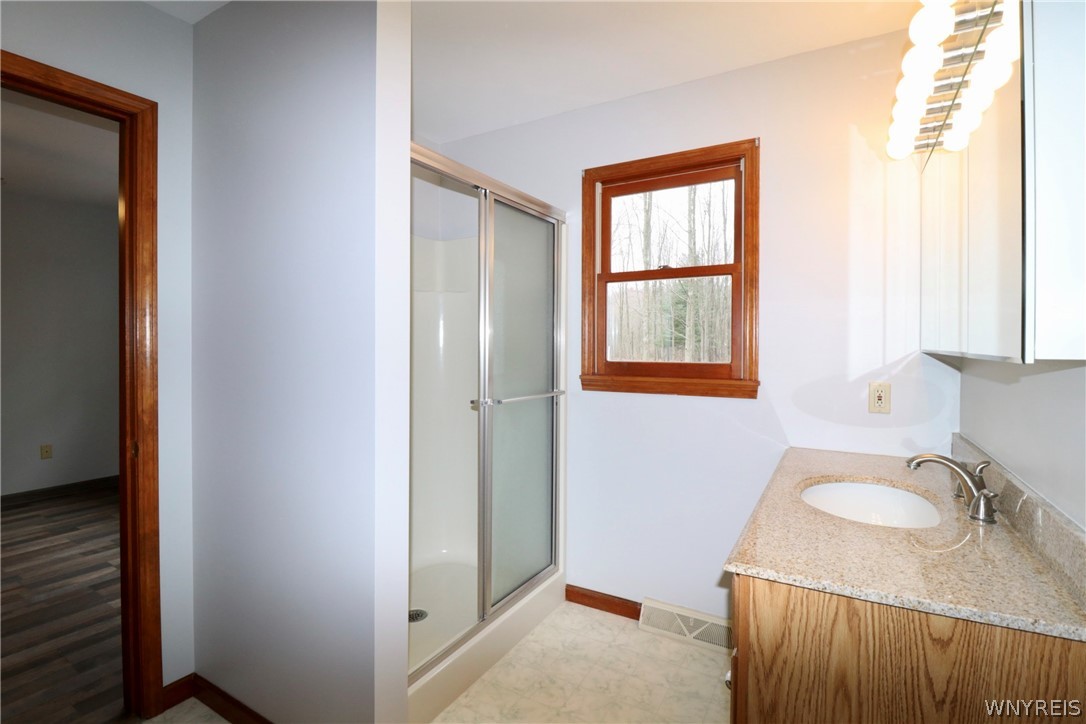 13869 Henskee Road Alden, NY 14004 - Photo 16 of 40 Master bathroom
