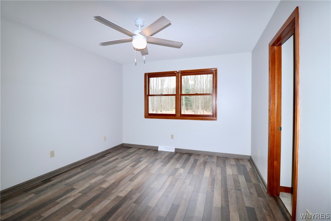 13869 Henskee Road Alden, NY 14004 - Photo 17 of 40 Bedroom