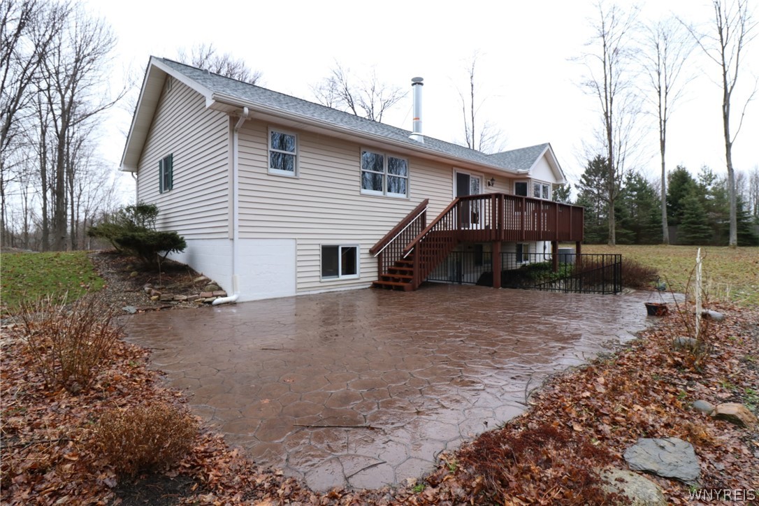 13869 Henskee Road Alden, NY 14004 - Photo 4 of 40