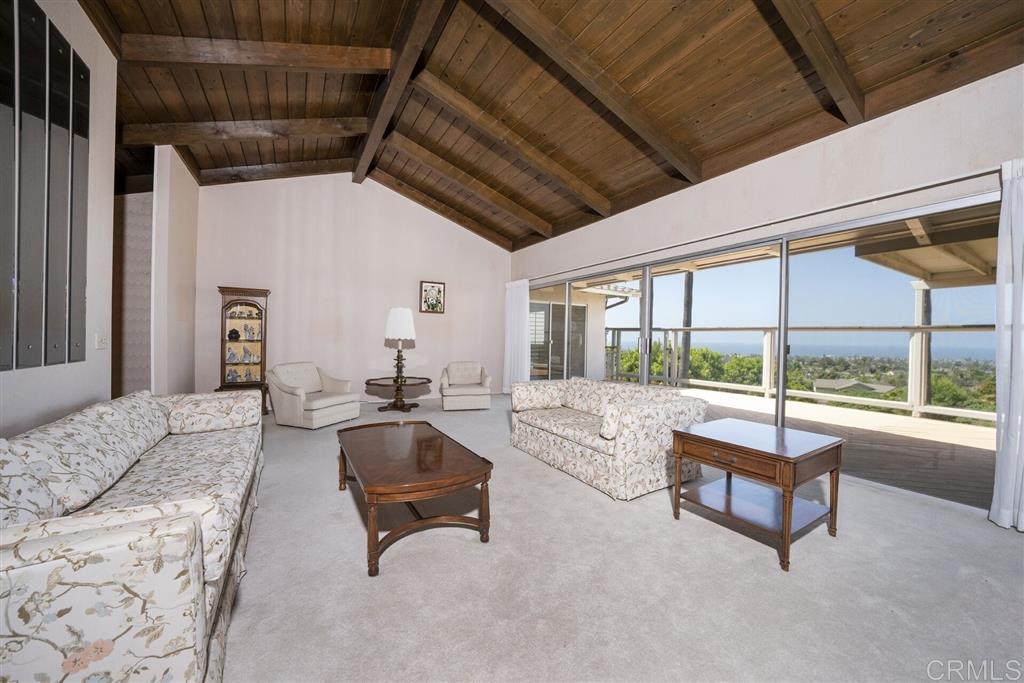 3935 Skyline Road Carlsbad, CA 92008 - Photo 7 of 19 Gallery Image 7