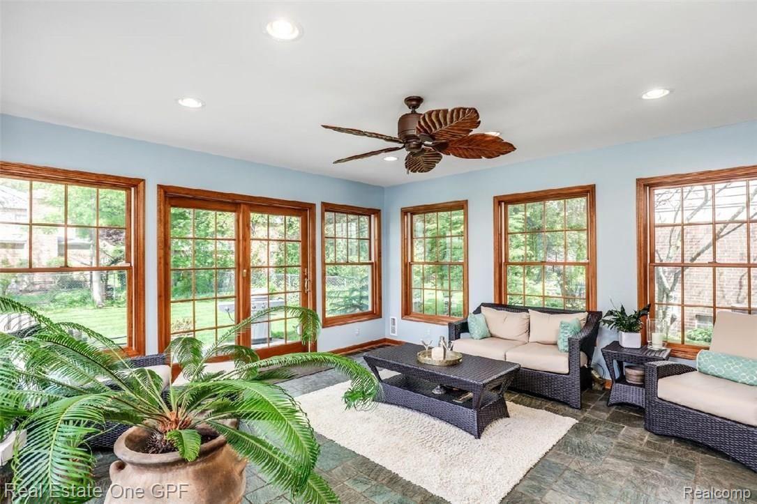 650 South Oxford Road Grosse Pointe, MI 48236 - Photo 5 of 21 5 650 S Oxford Rd Grosse Pointe-large-023-10-650 S Oxford Rd00023-1500x1000-72dpi.jpg