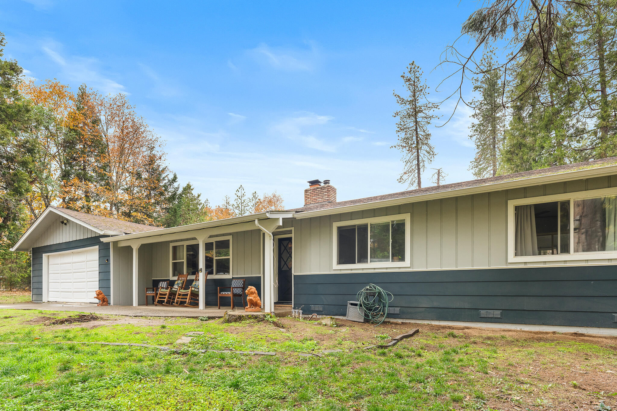 2020 Robertson Bridge Road Grants Pass, OR 97526 - Photo 2 of 31 Copy of Exterior2
