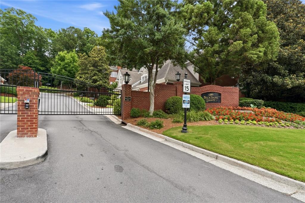 121 Brookview Circle Atlanta, GA 30339 - Photo 29 of 32